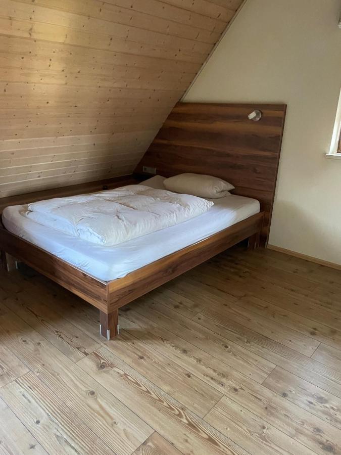 Landgasthof Hirsch Remchingen Buitenkant foto